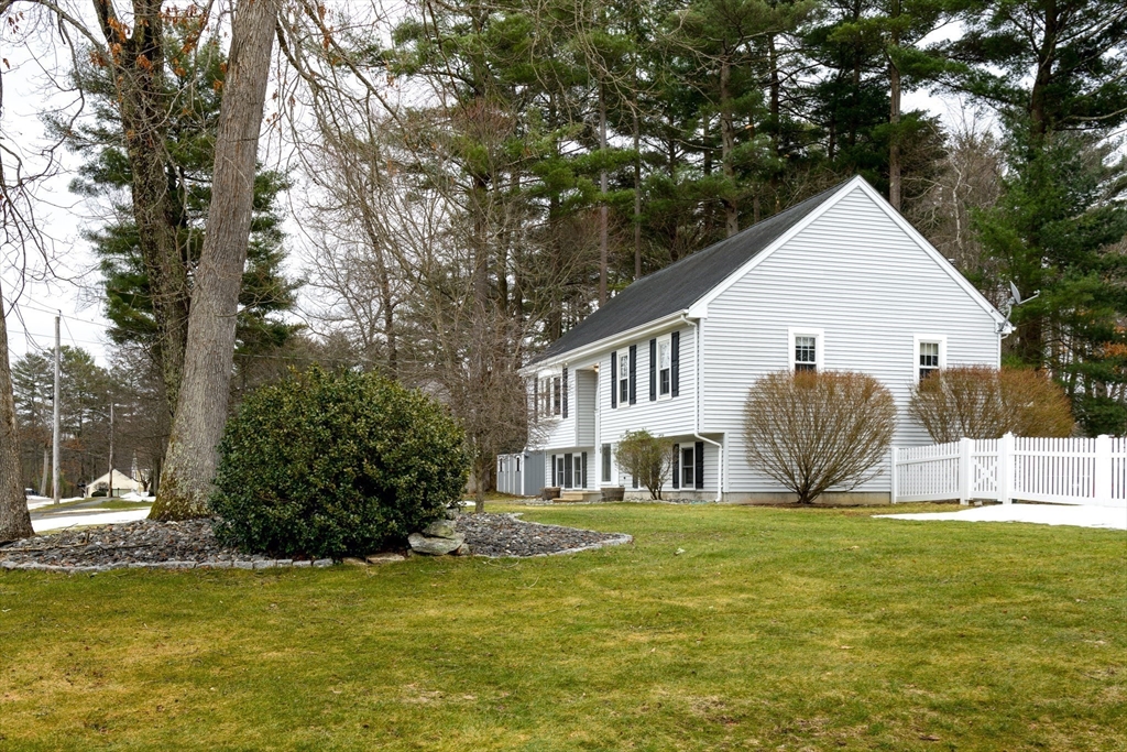 1 Spring Street Douglas, MA 01516 - Photo 5 of 27