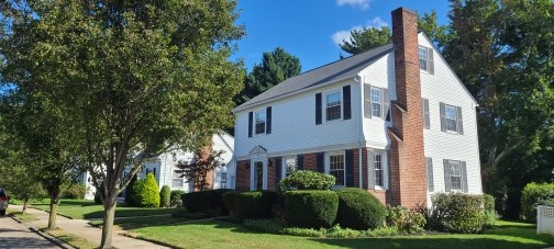 61 Brookside Drive Cranston, RI 02910 - Photo 2 of 37