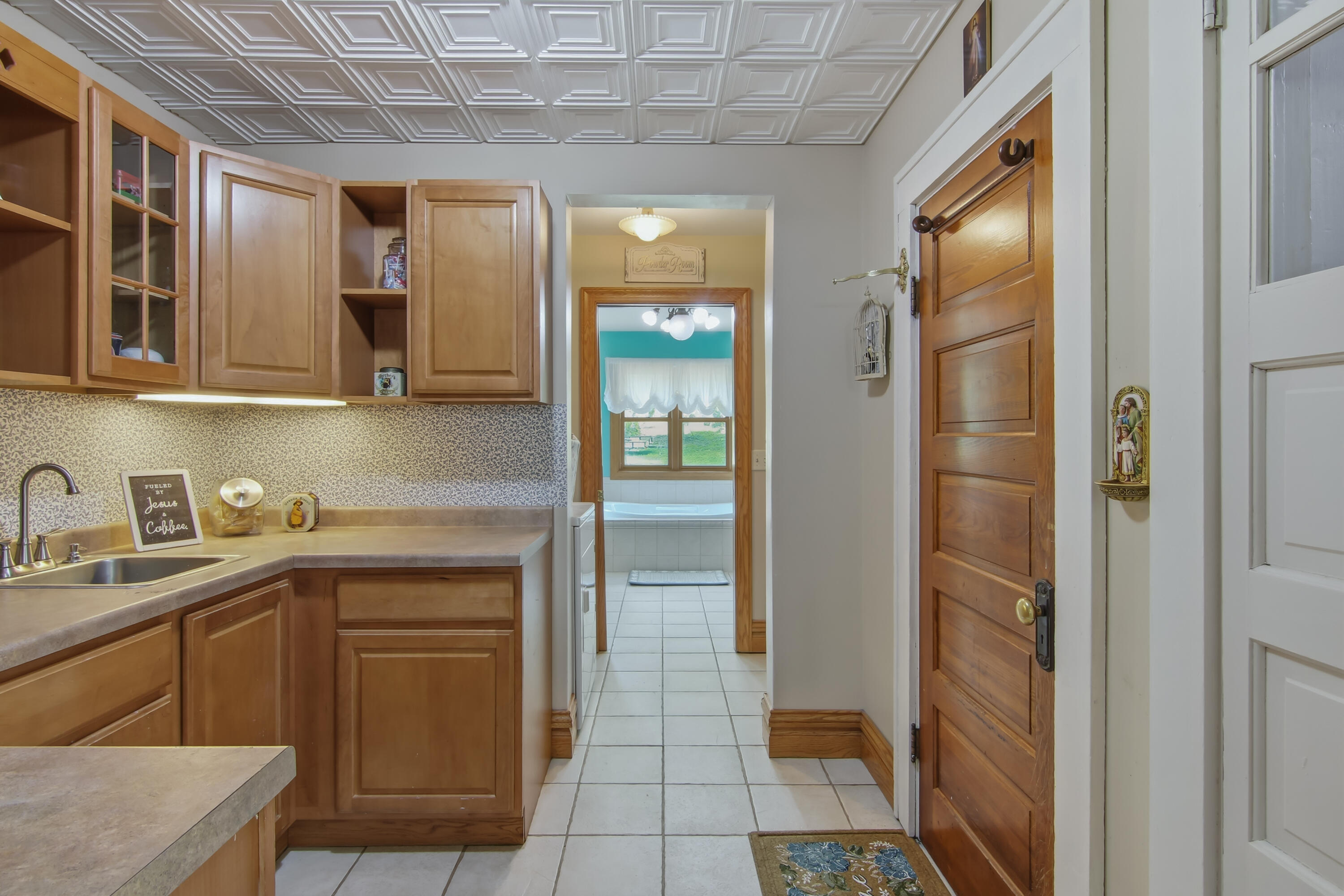 N40496 Christopherson Road Pigeon, WI 54758 - Photo 7 of 57 Butler Pantry/Coffee Bar