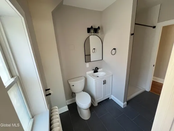 $1,600 | 326 State Street, Albany, NY 12210