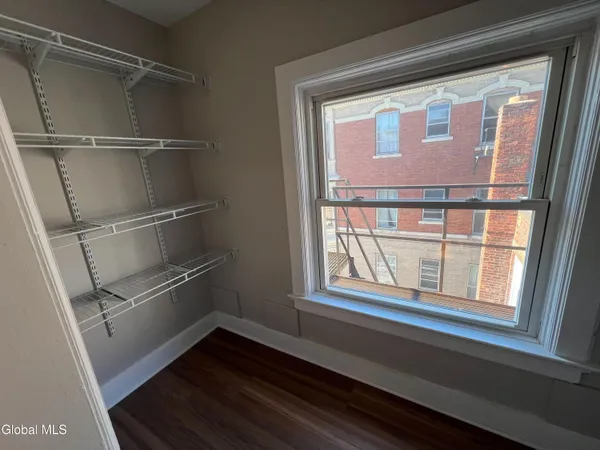 $1,600 | 326 State Street, Albany, NY 12210