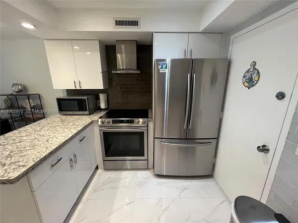 $6,000 | 3505 South Ocean Drive, Unit 1510, Hollywood, FL 33019
