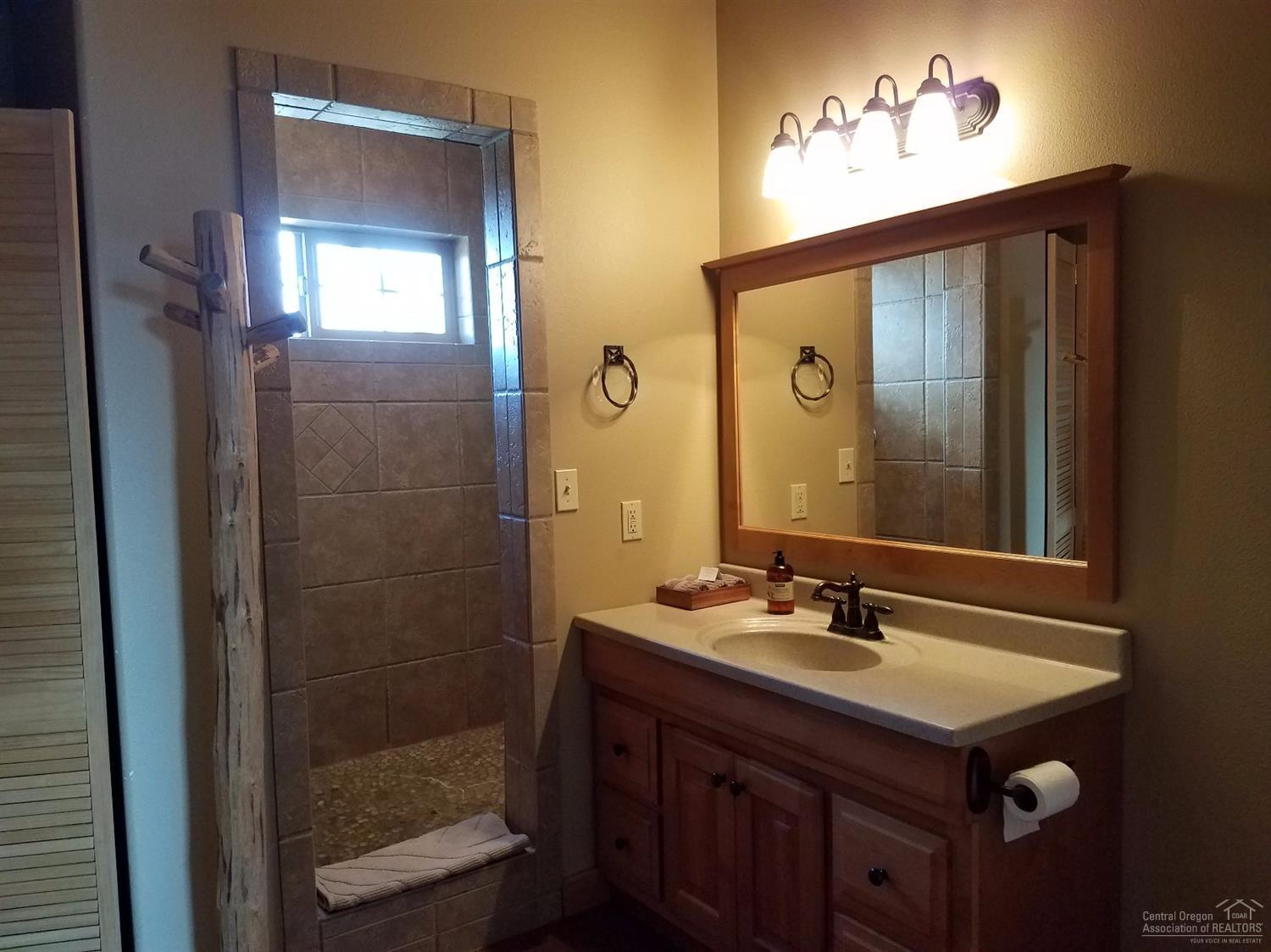 17401 Ridge Road Prineville, OR 97754 - Photo 12 of 19 Additional Photo