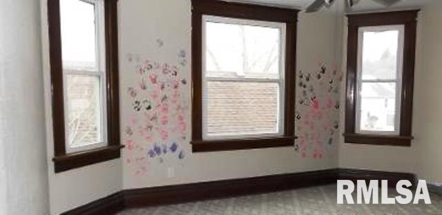 1628 Rhomberg Avenue Dubuque, IA 52001 - Photo 6 of 8 Gallery Image 6