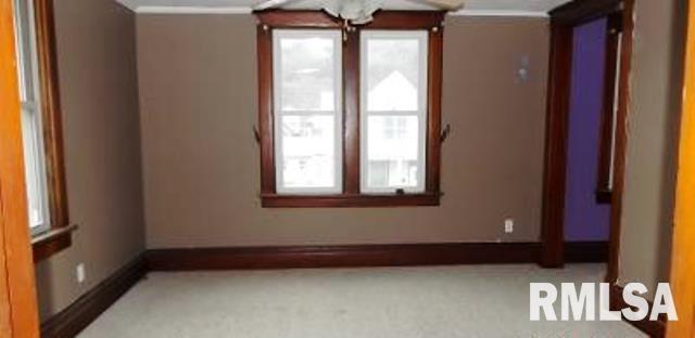 1628 Rhomberg Avenue Dubuque, IA 52001 - Photo 7 of 8 Gallery Image 7