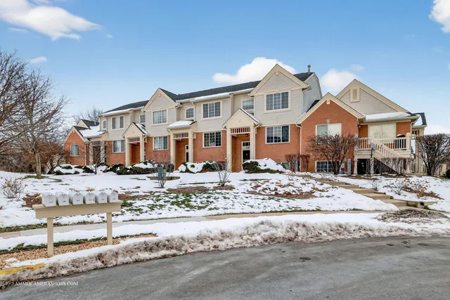 $364,900 | 2164 West Concord Lane, Addison, IL 60101