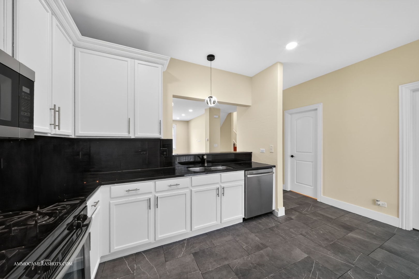 2164 West Concord Lane Addison, IL 60101 - Photo 12 of 33