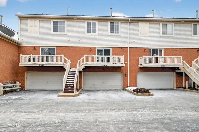 $364,900 | 2164 West Concord Lane, Addison, IL 60101