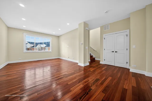 $364,900 | 2164 West Concord Lane, Addison, IL 60101