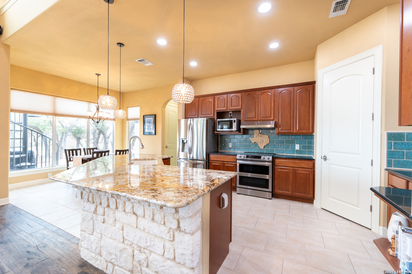 1041 Mystic Breeze Spring Branch, TX 78070 - Photo 6 of 49