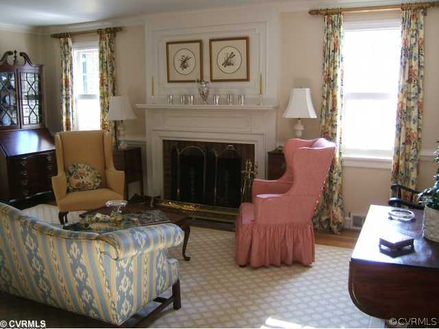 4531 Menokin Road Richmond, VA 23225 - Photo 4 of 12 Living Room