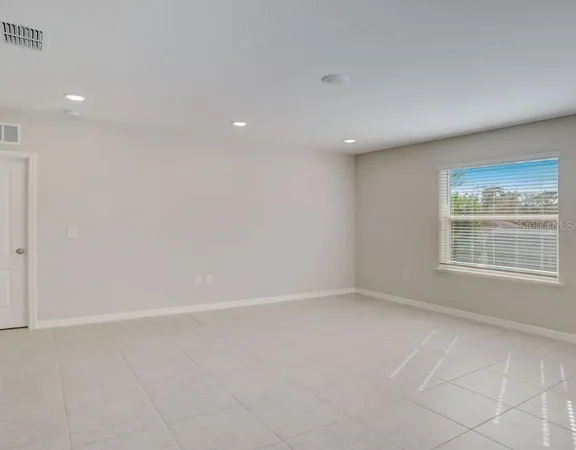 $258,990 | 604 Broadoak Drive, Dundee, FL 33838