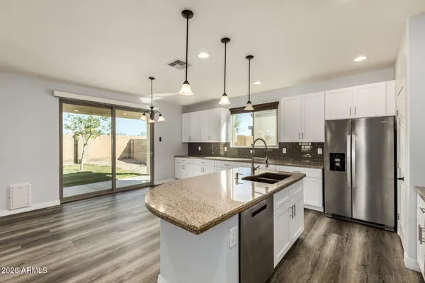 $529,000 | 41635 North Calle Del Sol Drive, San Tan Valley, AZ 85140