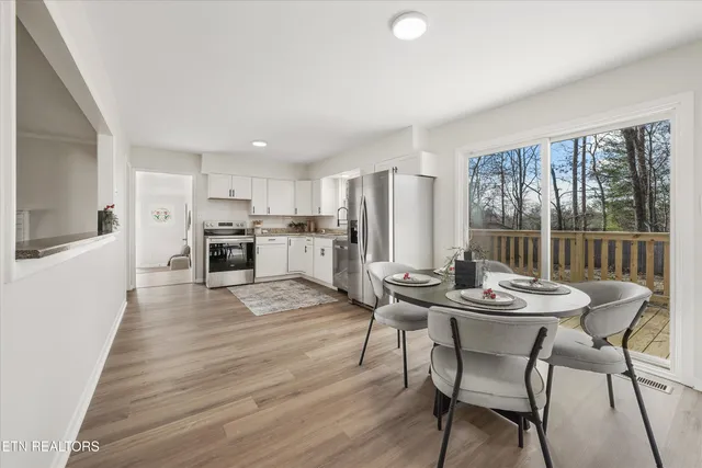 $350,000 | 5817 Stoneleigh Road, Knoxville, TN 37912