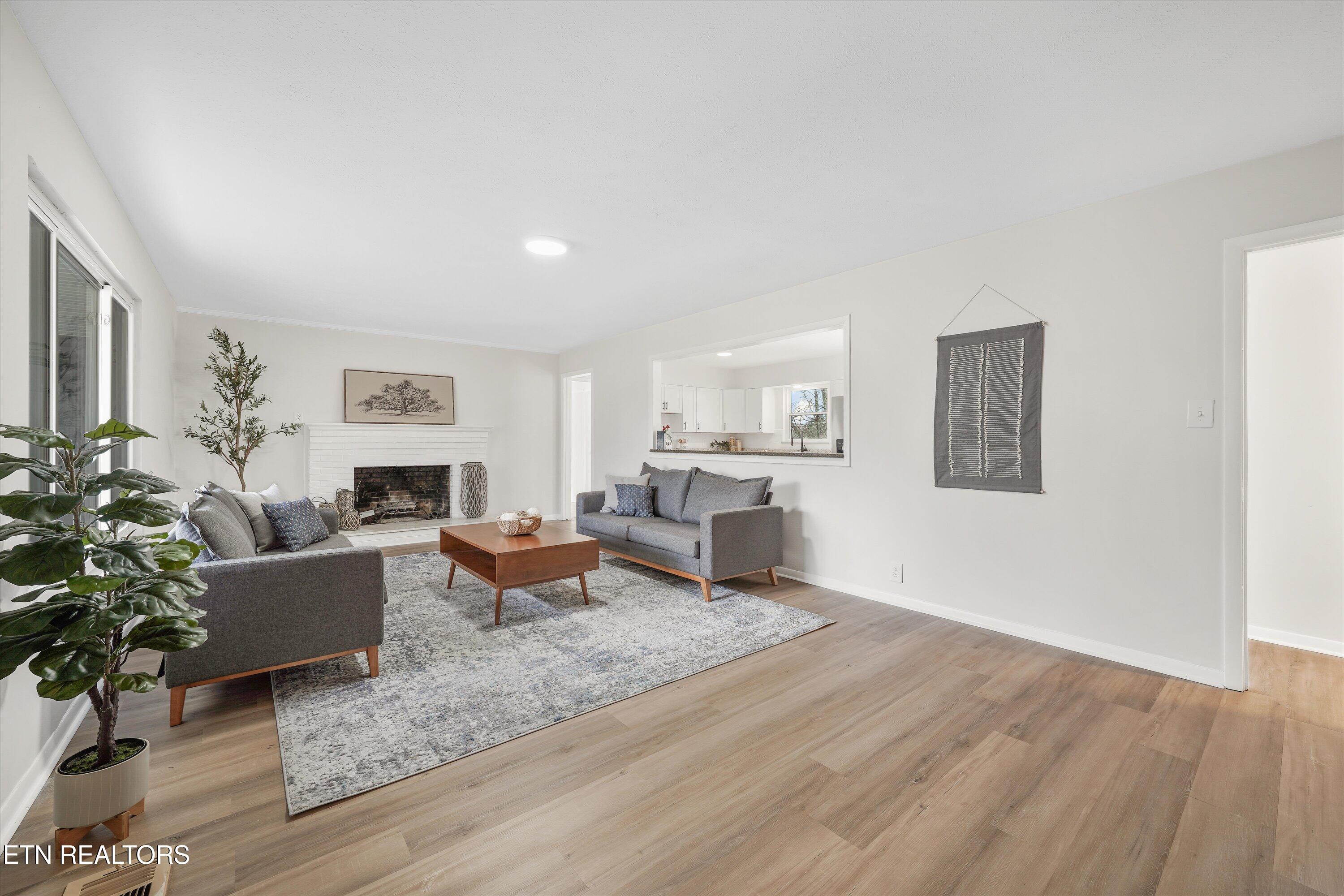 5817 Stoneleigh Road Knoxville, TN 37912 - Photo 6 of 29 Spacious Living Room with Fireplace