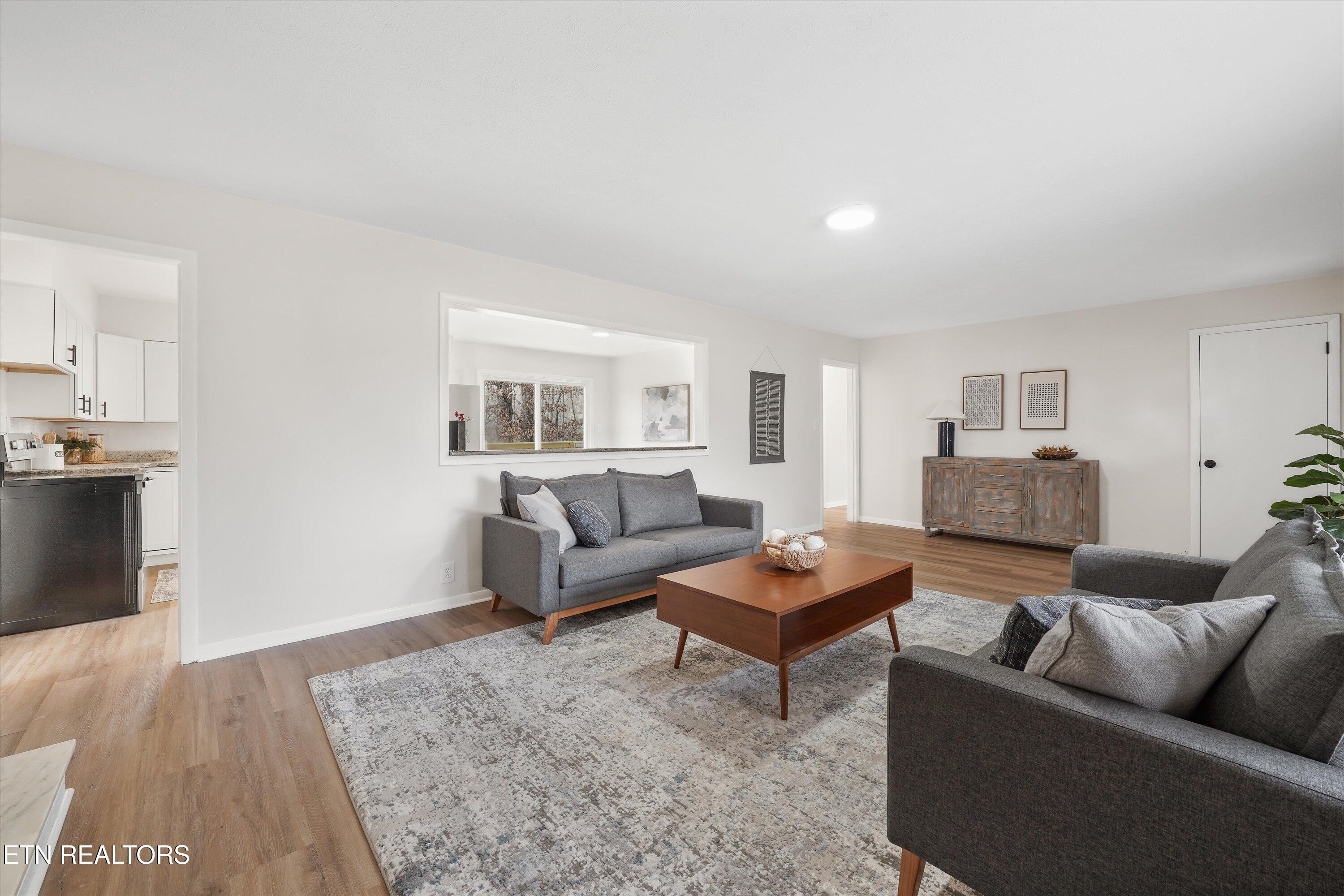 5817 Stoneleigh Road Knoxville, TN 37912 - Photo 7 of 29 Spacious Living Room with Fireplace