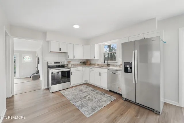 $350,000 | 5817 Stoneleigh Road, Knoxville, TN 37912