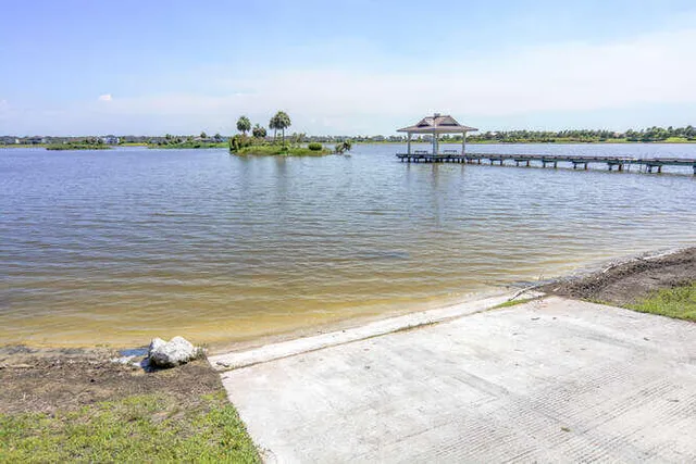 $819,000 | 1080 Sterling Pine Place, Loxahatchee, FL 33470