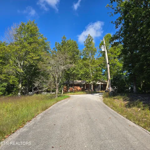 $397,700 | 499 Billy Ridge Road, Jamestown, TN 38556