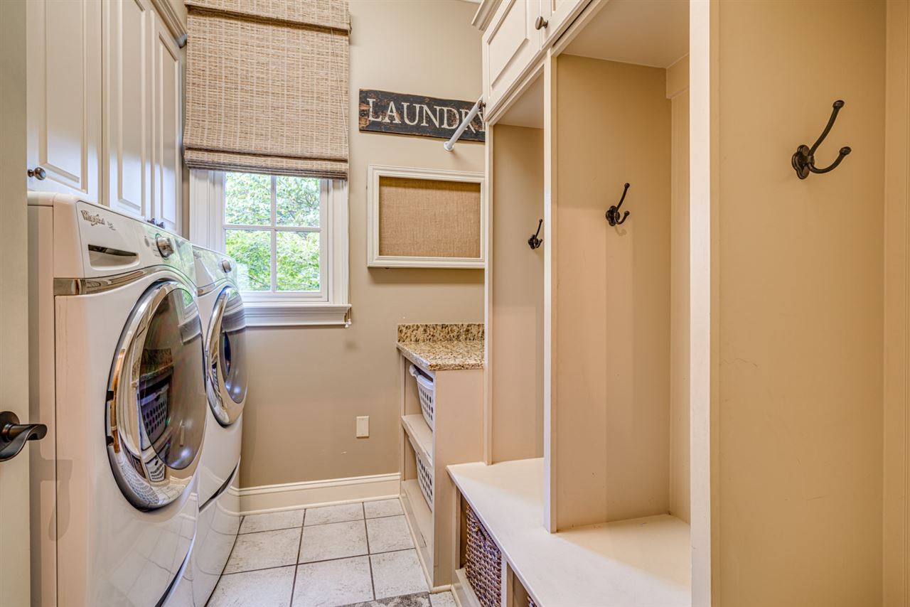 4877 Roane Road Memphis, TN 38117 - Photo 11 of 25
