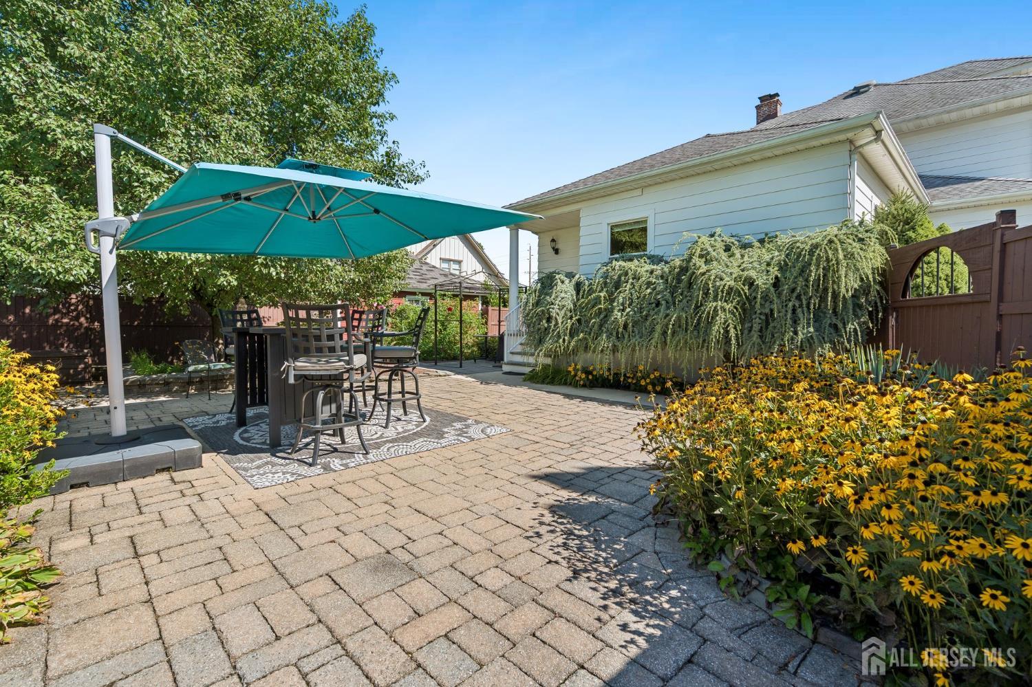 439 Georges Road Dayton, NJ 08810 - Photo 28 of 37 Gallery Image 28