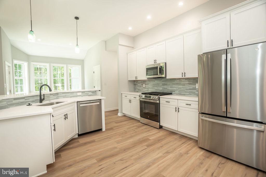 655 Erial Road Sicklerville, NJ 08081 - Photo 4 of 61 Kitchen