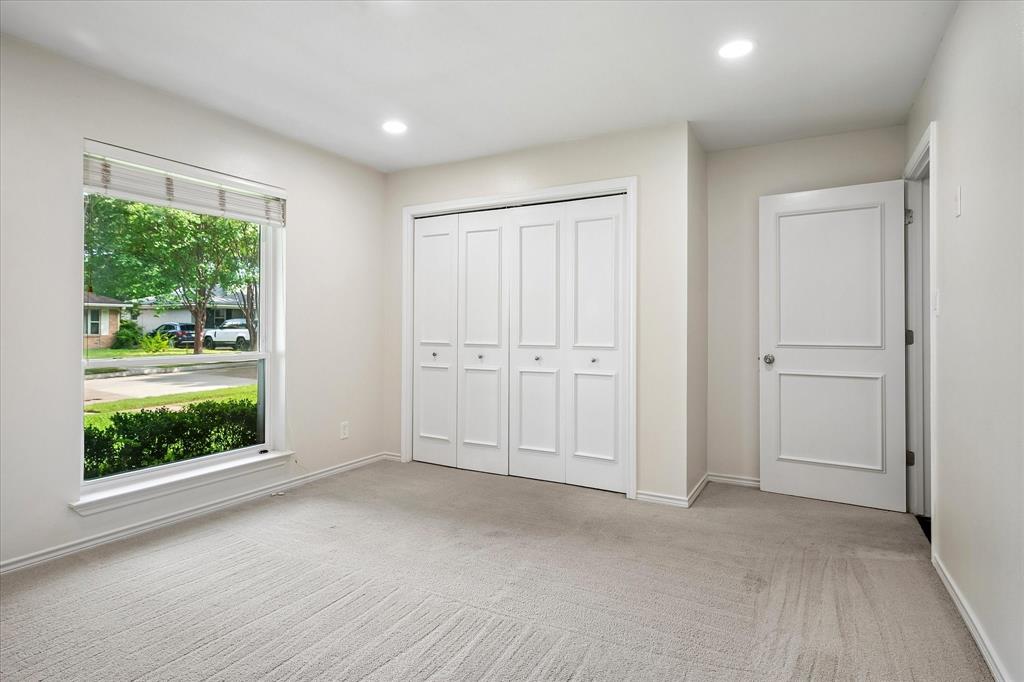6455 Ridgemont Drive Dallas, TX 75214 - Photo 23 of 40