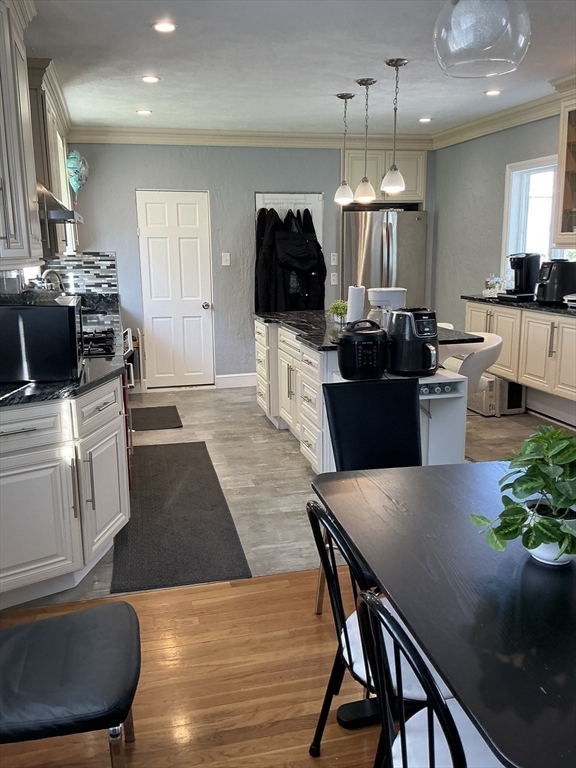 82 West Street Malden, MA 02148 - Photo 17 of 26