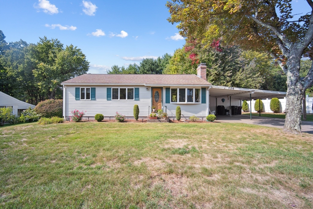 726 Holyoke Road Westfield, MA 01085 - Photo 3 of 29 Gallery Image 3