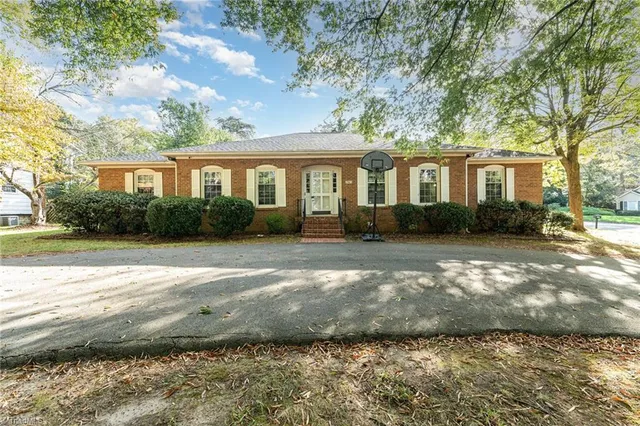 $430,000 | 3503 Kittery Court, Winston-Salem, NC 27104