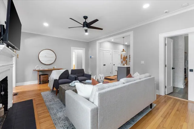 $4,600 | 420 East 6th Avenue, Tallahassee, FL 32303