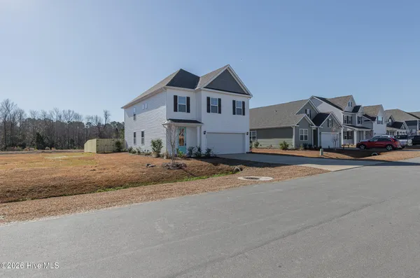 $2,100 | 209 Surfside Lndg Boulevard, Hubert, NC 28539