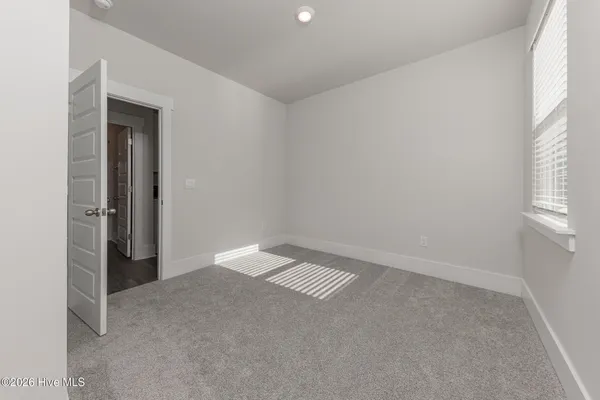 $2,100 | 209 Surfside Lndg Boulevard, Hubert, NC 28539