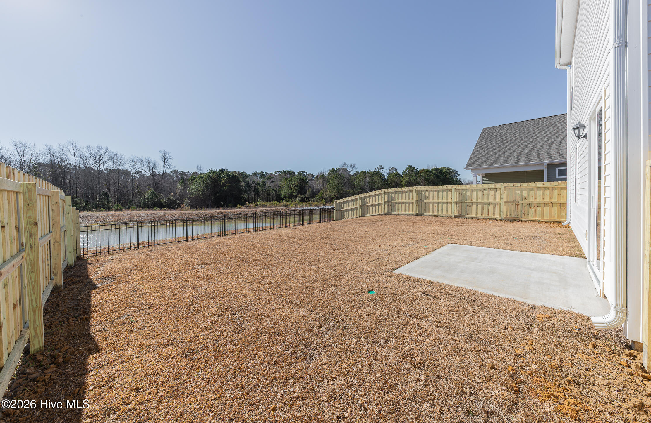 209 Surfside Lndg Boulevard Hubert, NC 28539 - Photo 37 of 44 57REAR