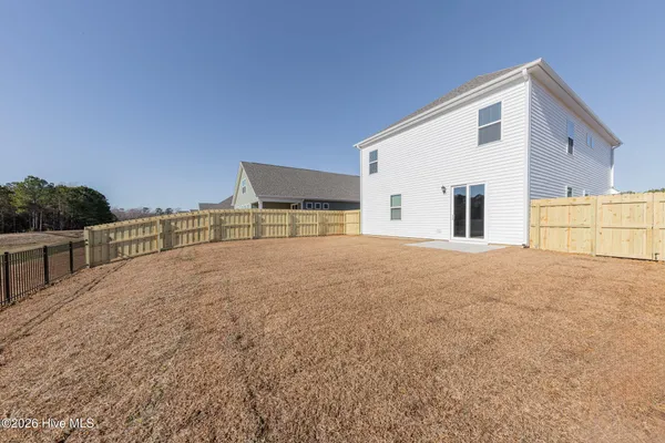 $2,100 | 209 Surfside Lndg Boulevard, Hubert, NC 28539