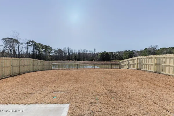 $2,100 | 209 Surfside Lndg Boulevard, Hubert, NC 28539