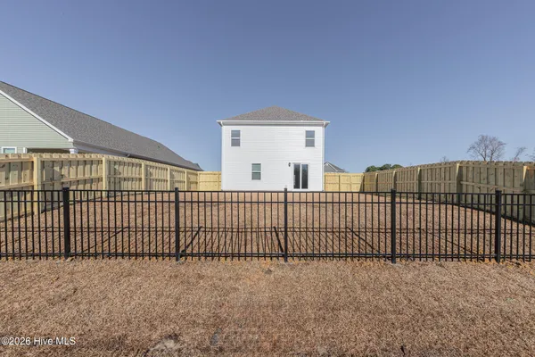 $2,100 | 209 Surfside Lndg Boulevard, Hubert, NC 28539