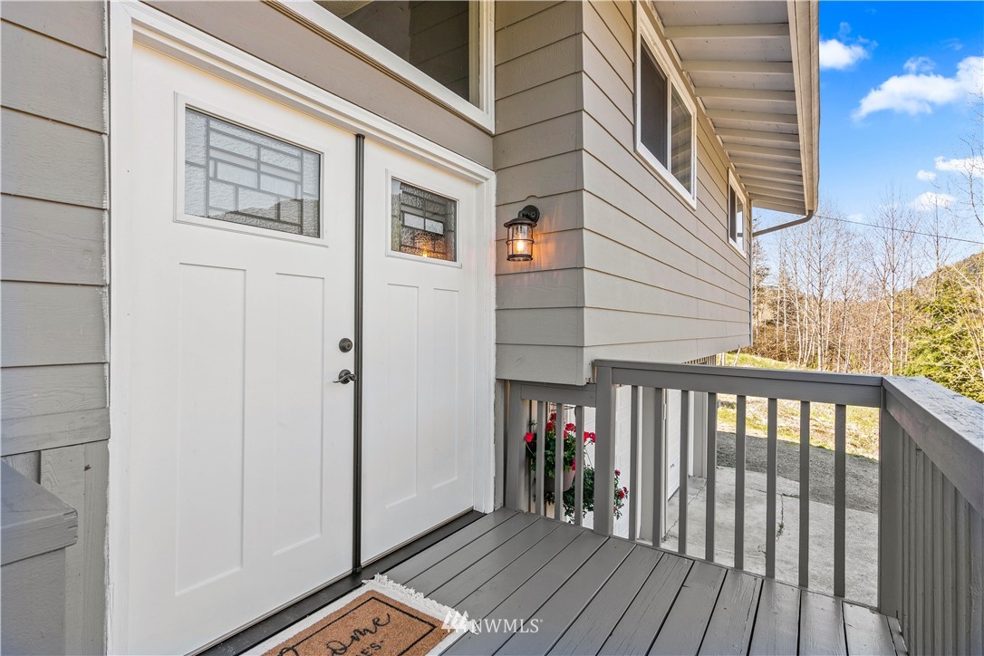 102 Compton Road Morton, WA 98356 - Photo 4 of 40 Gallery Image 4