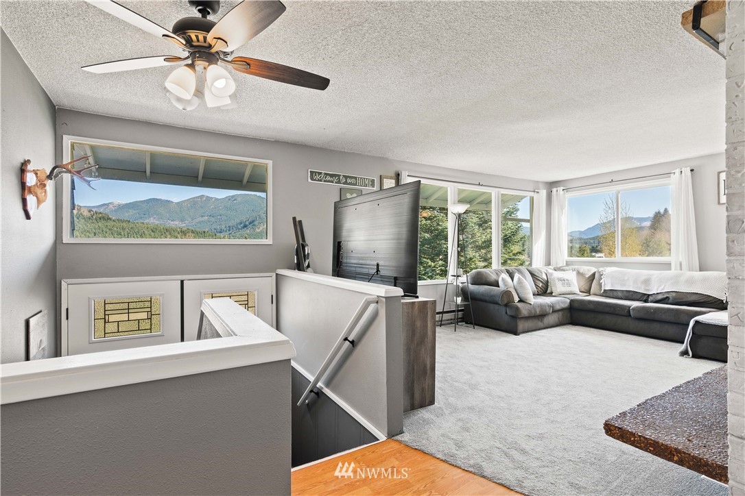 102 Compton Road Morton, WA 98356 - Photo 7 of 40 Gallery Image 7