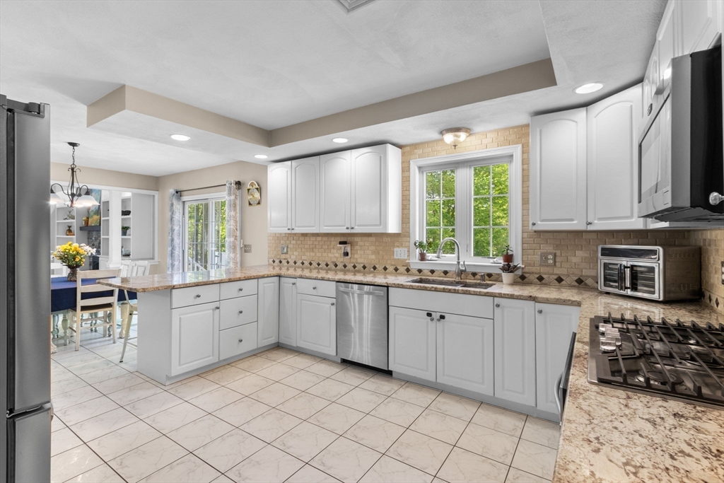 18 Field Pond Road Milford, MA 01757 - Photo 11 of 42