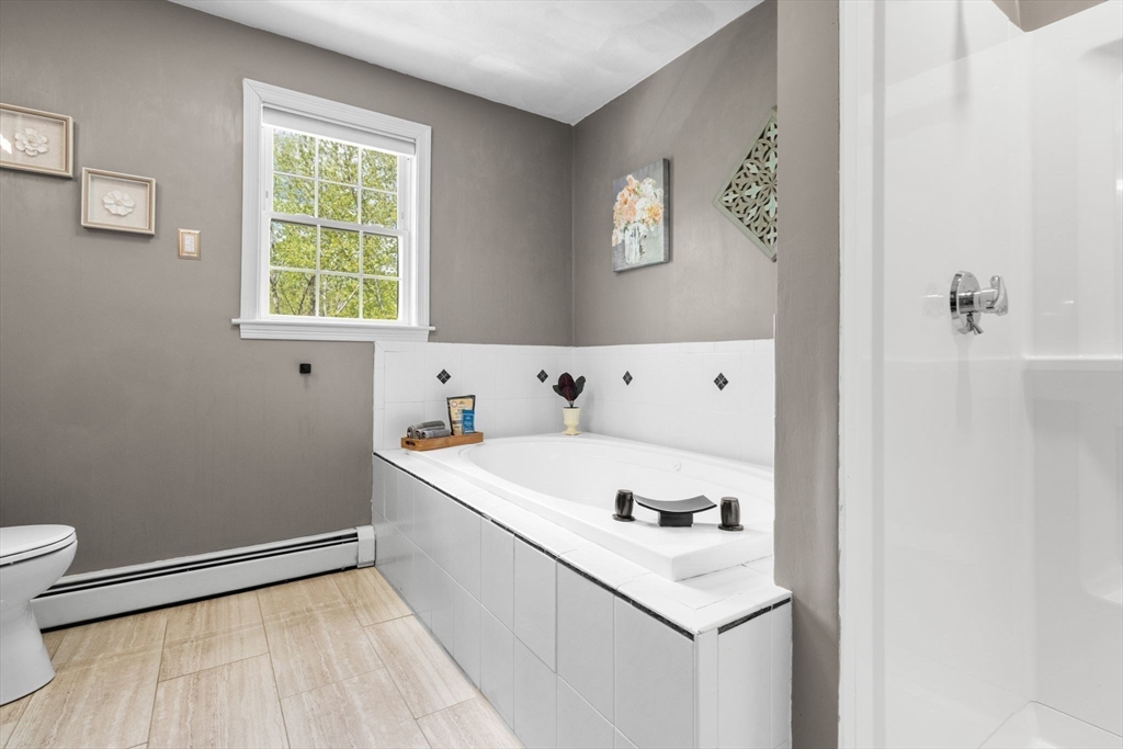 18 Field Pond Road Milford, MA 01757 - Photo 23 of 42