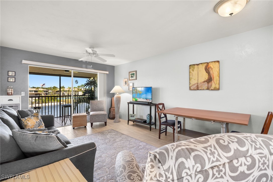 16007 Davis Road, Unit 824 Fort Myers, FL 33908 - Photo 10 of 36 Gallery Image 10