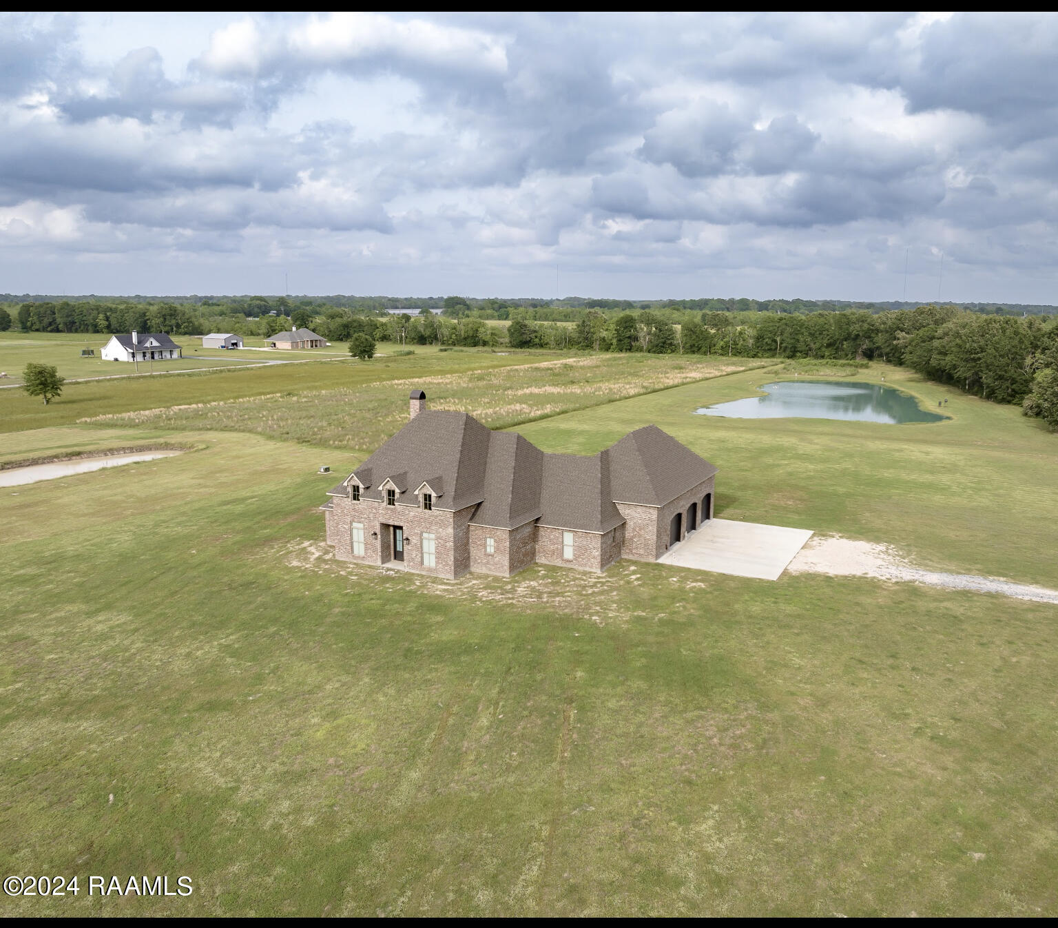 6216 Ellis Road Crowley, LA 70526 - Photo 4 of 42 257DDBF5-2C07-487F-88BC-EEDED36E3B84