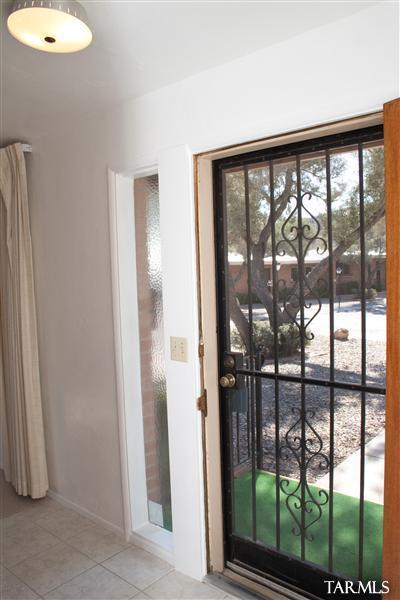 1934 West Anklam Road, Unit 11 Tucson, AZ 85745 - Photo 7 of 22 Gallery Image 7