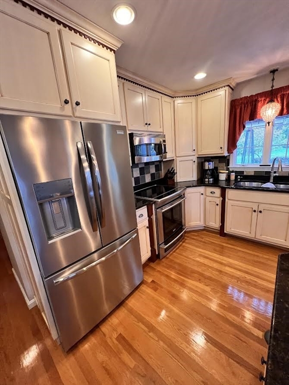 1 Brenton Wood Road Hudson, MA 01749 - Photo 24 of 36