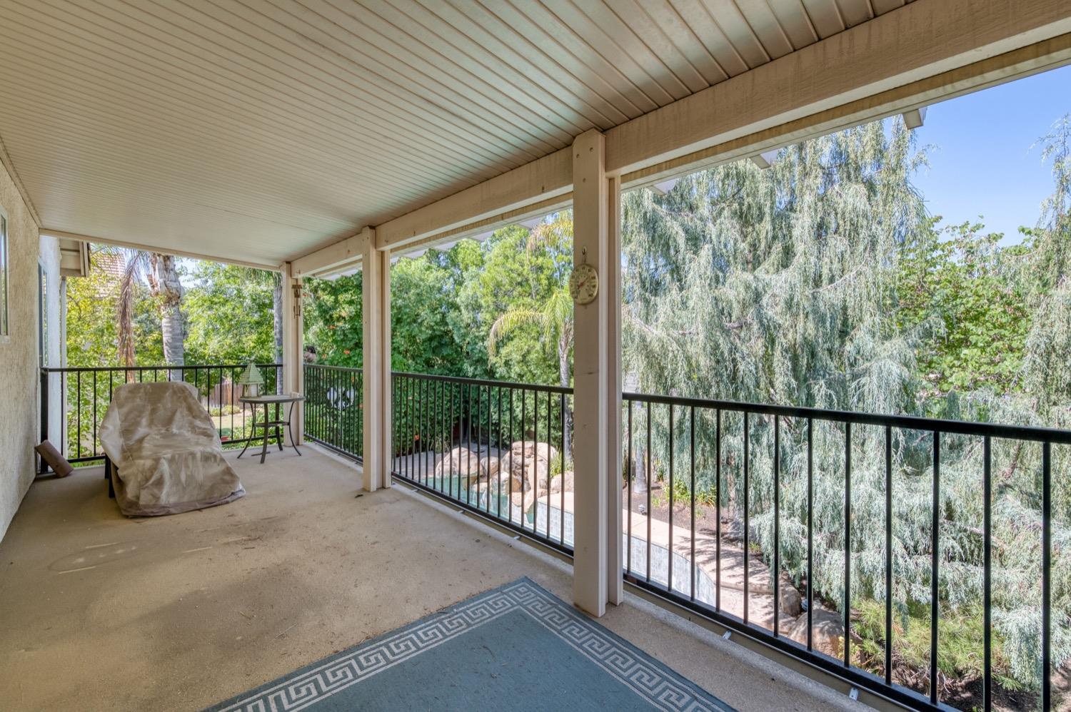 2661 Buckingham Avenue Clovis, CA 93611 - Photo 37 of 50 a view of a porch with furniture