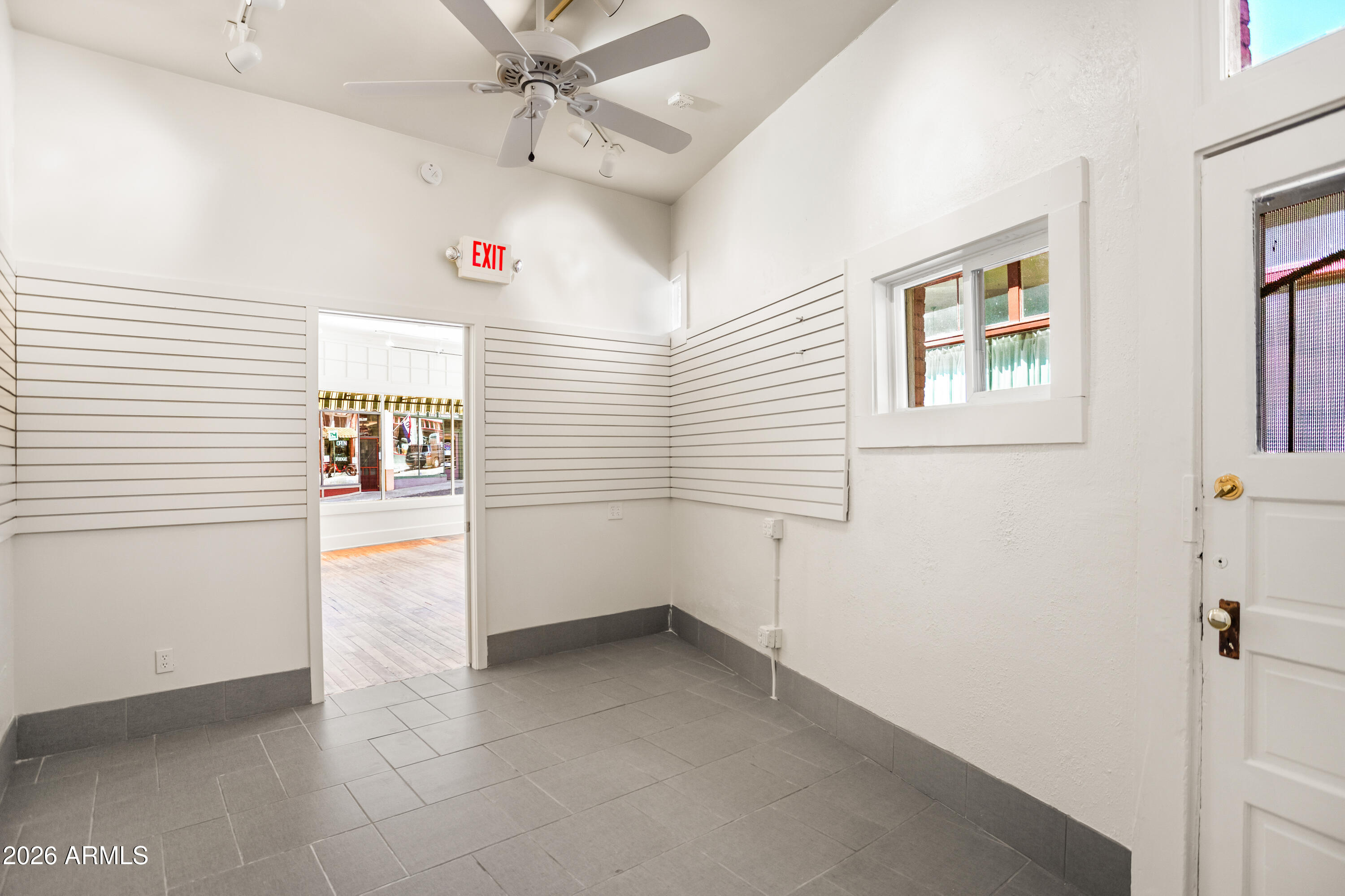 41 Main Street Bisbee, AZ 85603 - Photo 12 of 33 a view of a hallway with workspace