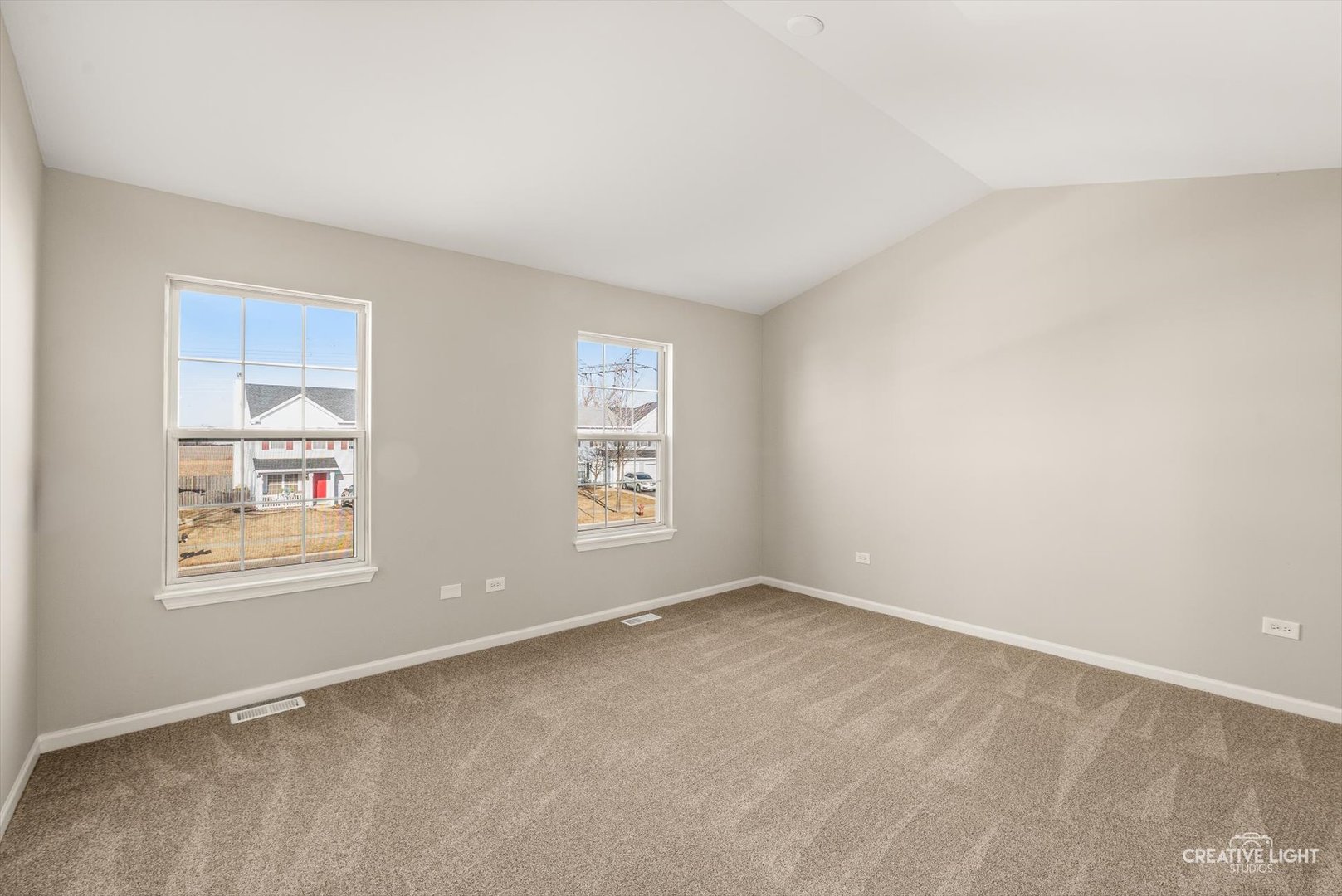 308 Alyssa Street Plano, IL 60545 - Photo 8 of 10 an empty room with windows