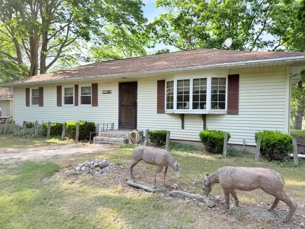 $245,000 | 2775 East Y Avenue, Vicksburg, MI 49097