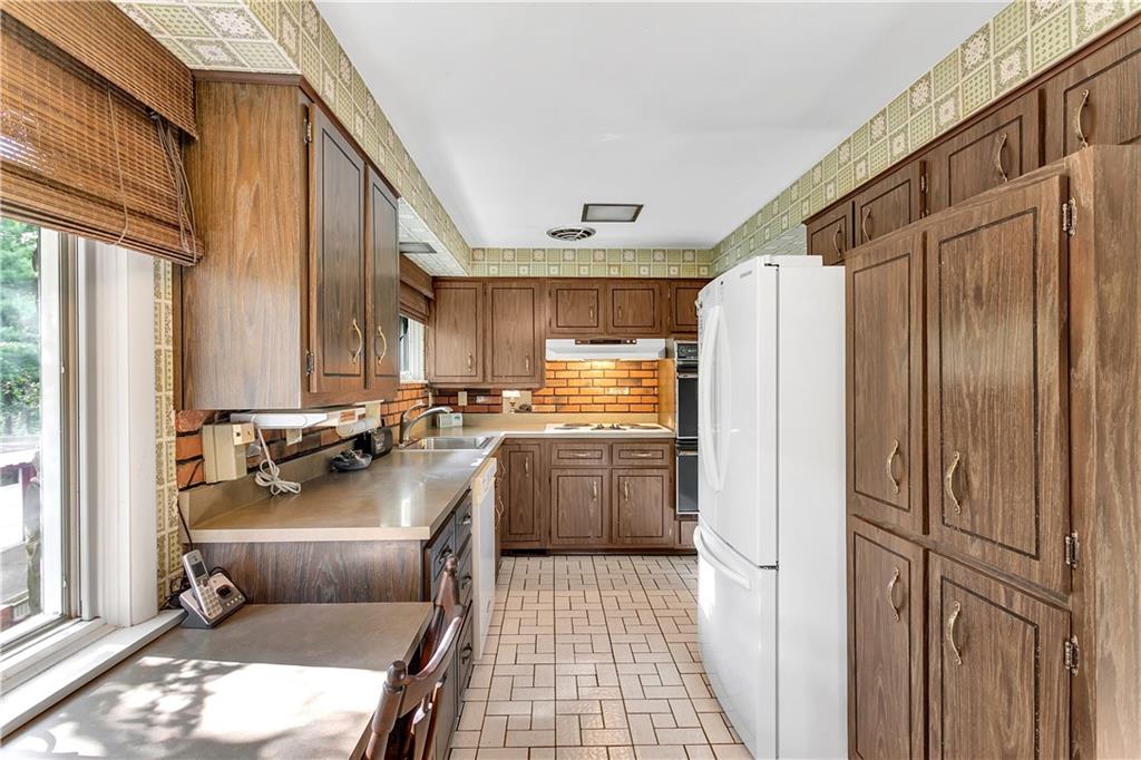 253 Old Haymaker Road Monroeville, PA 15146 - Photo 9 of 24 Gallery Image 9